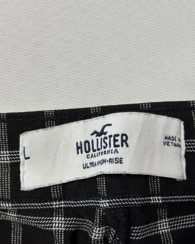 Hollister Black and White Plaid Ultra High-Rise Tapered Pants