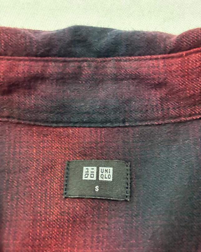 Uniqlo Red & Black Plaid Flannel Button Down Shirt