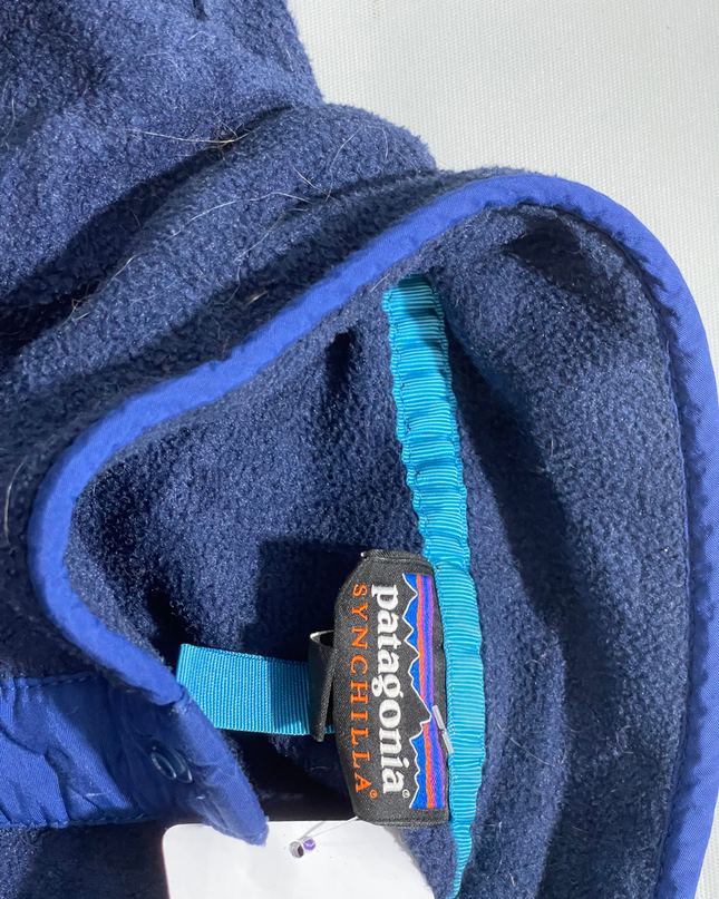 Patagonia Navy/Red Synchilla Snap-T Fleece Pullover Sweatshirt