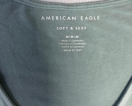 American Eagle Green Soft & Sexy Tie-Front Button Down Top