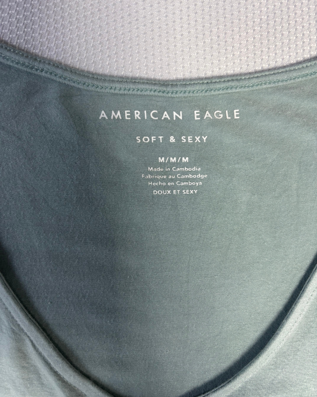 American Eagle Green Soft & Sexy Tie-Front Button Down Top