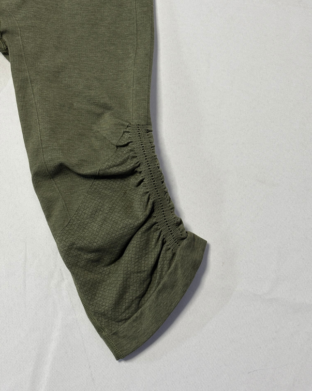 Lululemon Green Ruched Seamless Cropped Leggings