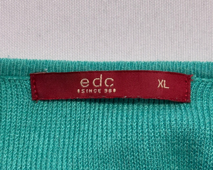 edc Vibrant Green V-Neck Lightweight Knit Sweater