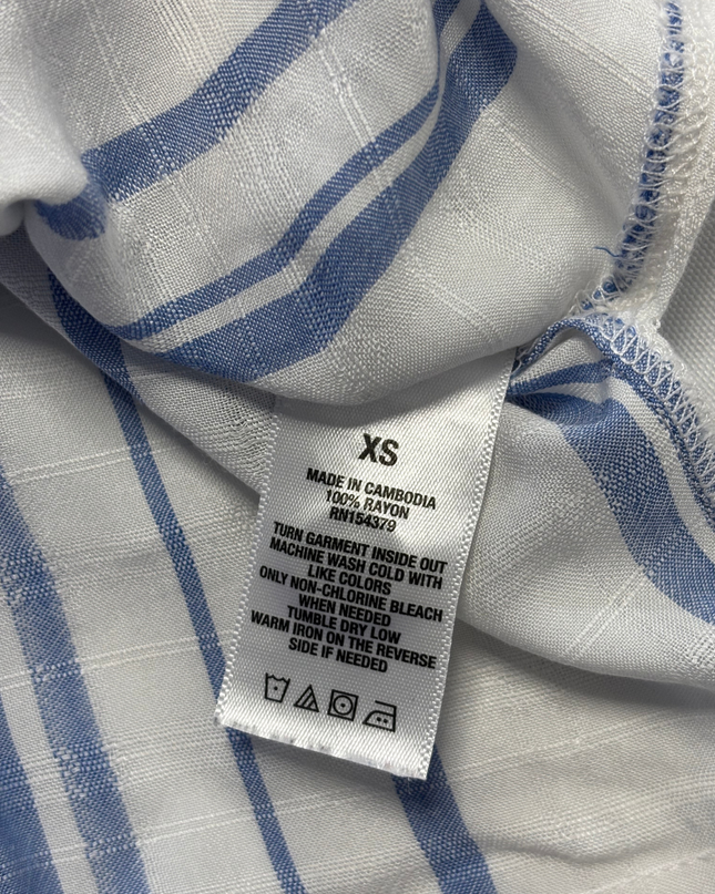 Aeropostale Blue and White Striped Cropped Long-Sleeve Shirt