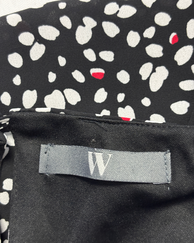 W Black/White/Red Patterned Short Sleeve Shift Dress