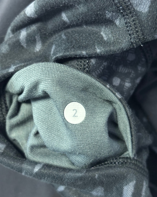 Lululemon Black High-Waist Cropped Leggings with Patterned Waistband