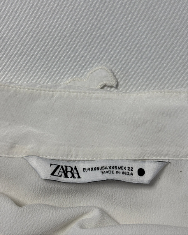 Zara White 3D Floral Applique Mini Skirt