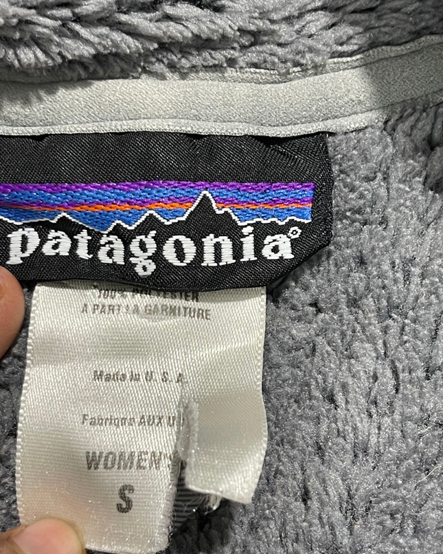 Patagonia Black Regulator R2 High-Loft Fleece Jacket