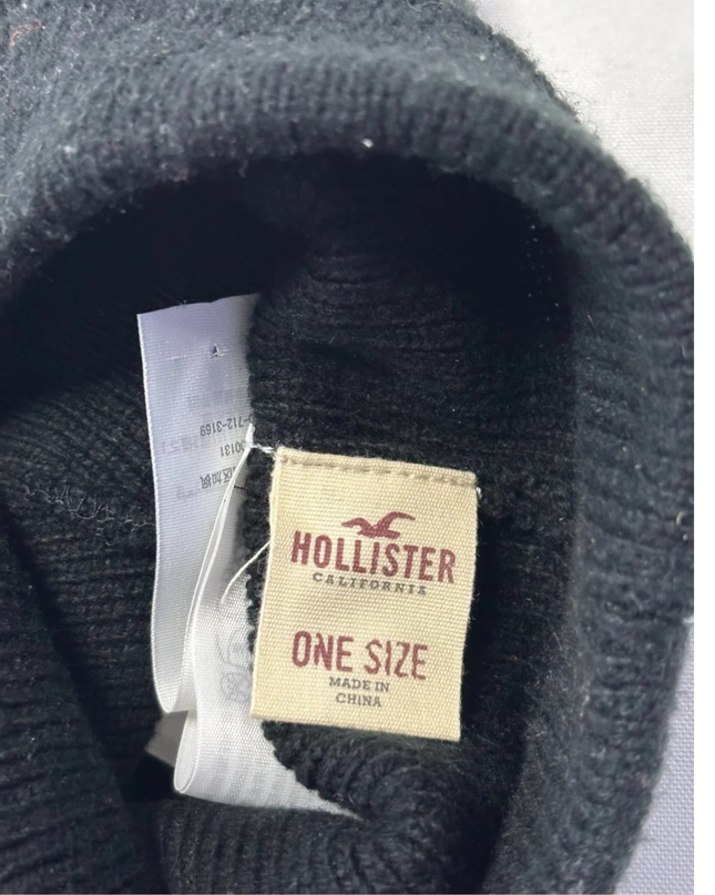Hollister Black 'TOTALLY' Graphic Knit Beanie