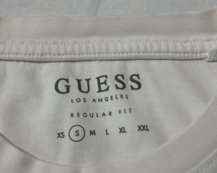 GUESS White Graphic Beach Scene Regular Fit T-Shirt