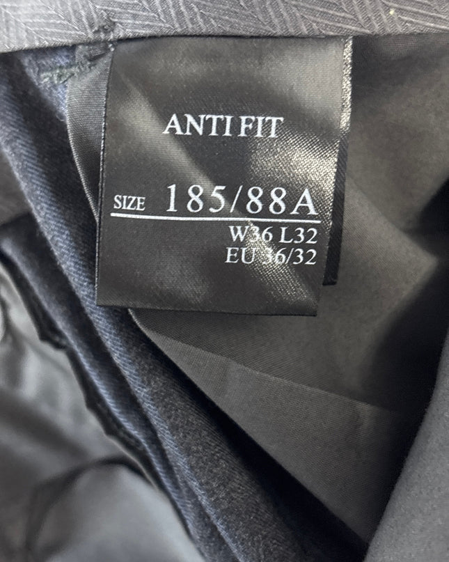 MC-06241-PNT-3PFS003-brand_tag
