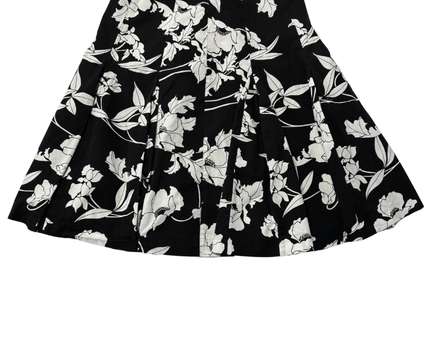 Suzy Shier Black & White Floral Pleated A-Line Mini Skirt