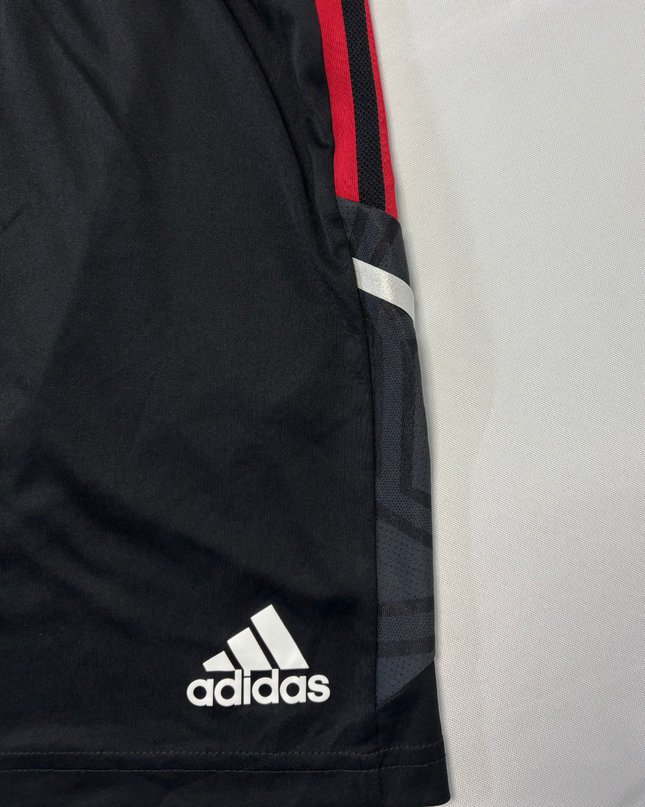 Adidas Manchester United Black 2021/22 Training Shorts - XS | Waist: 26"