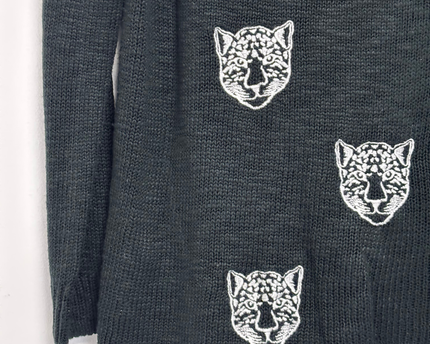 SUITEBLANCO Black Leopard Head Embroidered Knit Sweater