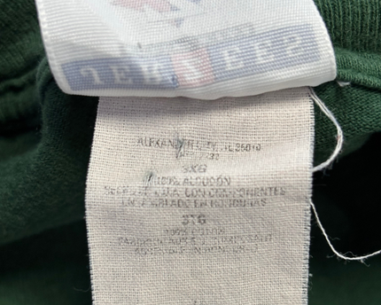 Vintage Jerzees Green 1997 Green Bay Packers Brett Favre Graphic Tee
