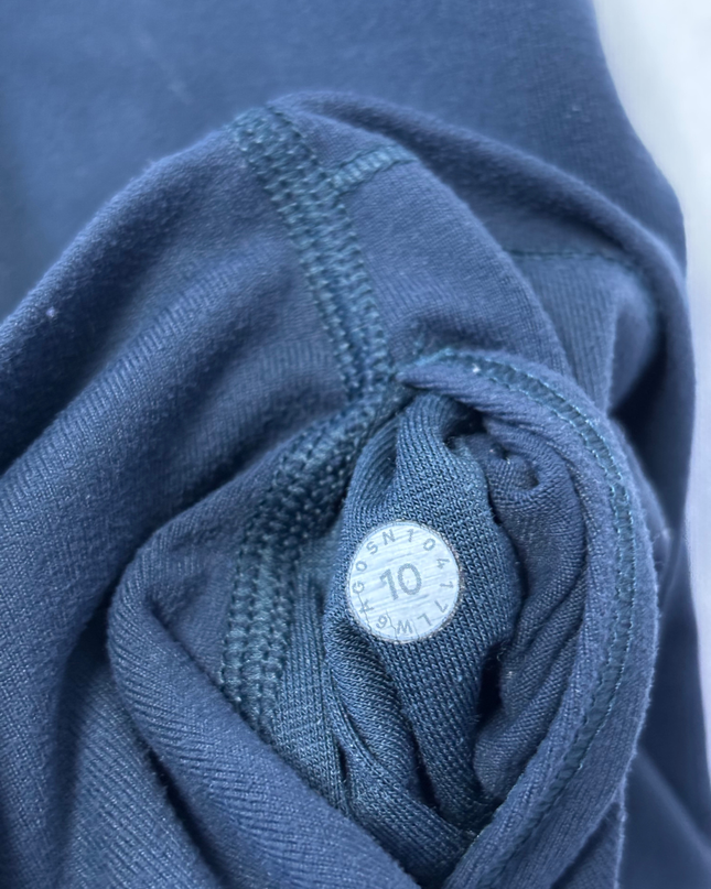 Lululemon Navy Blue High-Rise Crop Leggings