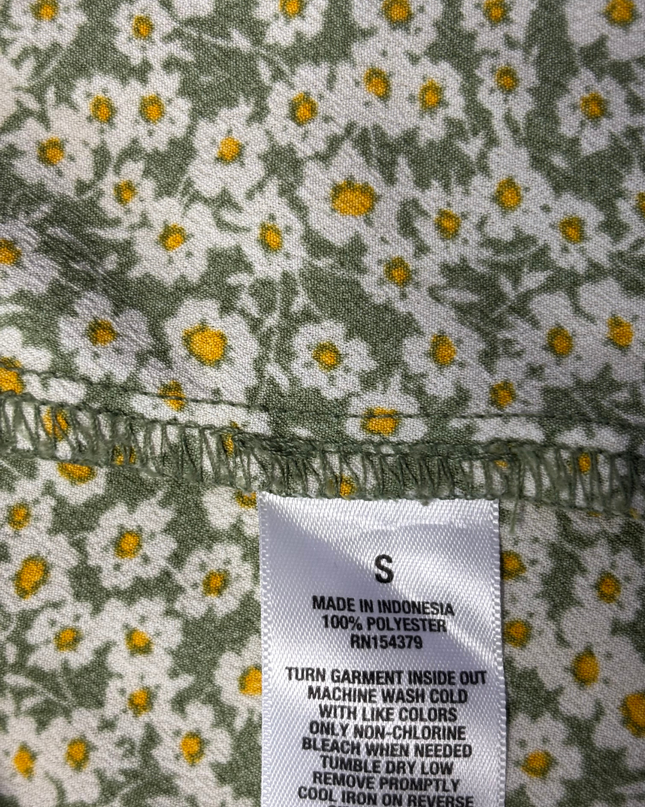 Aeropostale Green Floral Daisy Print Mini Skirt