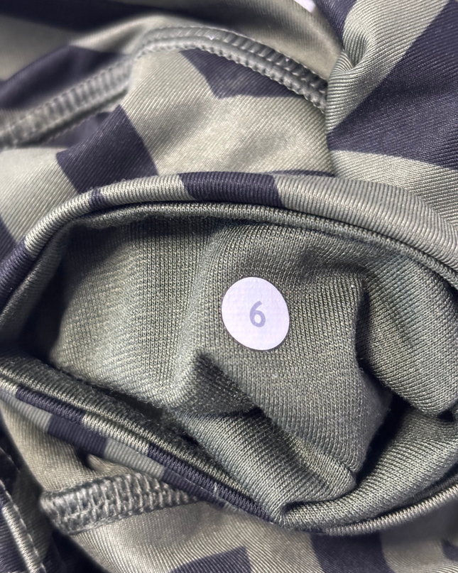 Lululemon Green Geometric Pattern Athletic Yoga Shorts