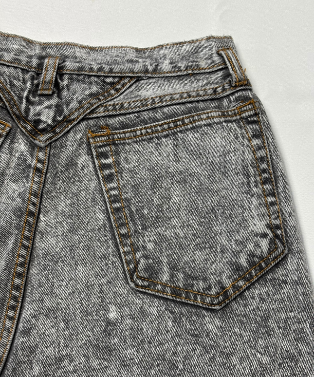 Vintage Gray Acid Wash High-Waisted Tapered Jeans