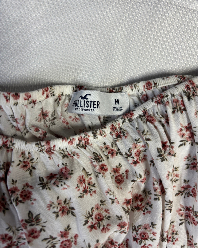Hollister White Floral Smocked Short Sleeve Crop Top