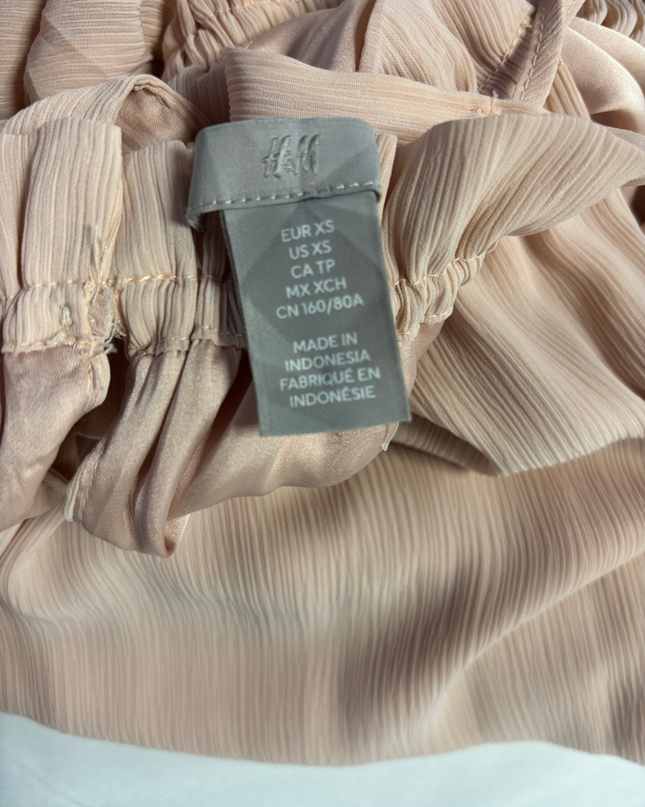 H&M Peach Sleeveless Ruffle Neck Smocked Midi Dress