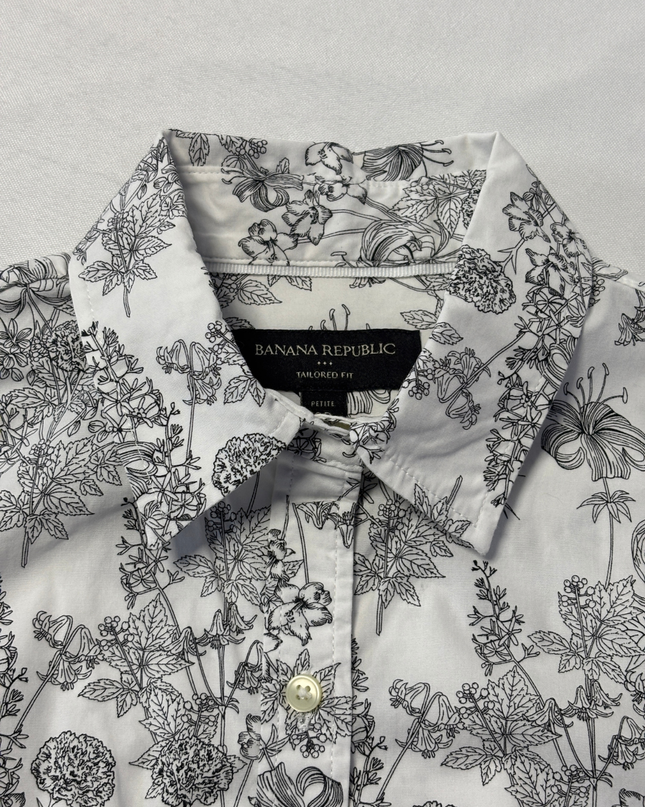 Banana Republic White/Black Floral Sleeveless Button-Down Shirt