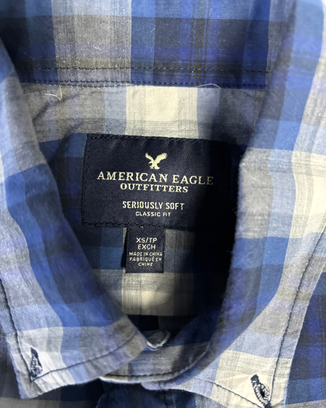 American Eagle Outfitters Blue Plaid Long Sleeve Button Down Shirt