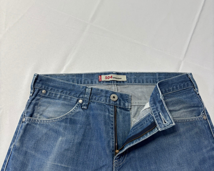 Levi's 504 Straight Fit Blue Denim Jeans
