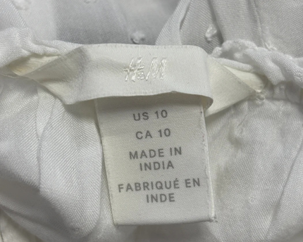 H&M White Swiss Dot Flutter Sleeve Blouse