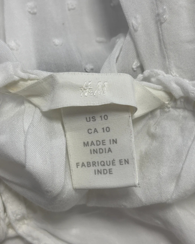H&M White Swiss Dot Flutter Sleeve Blouse