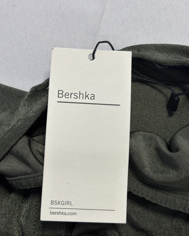 Bershka Olive Green Button-Front Tie-Hem Crop Top