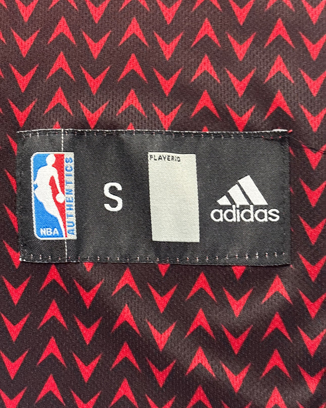 MC-10698-1505-DS5-004-brand_tag
