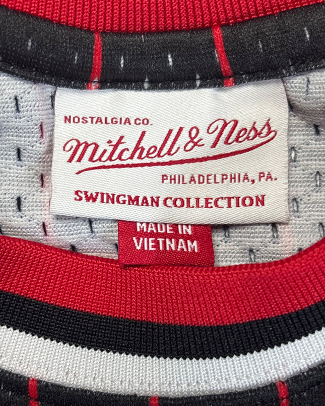 MC-10677-1505-DS5-004-brand_tag