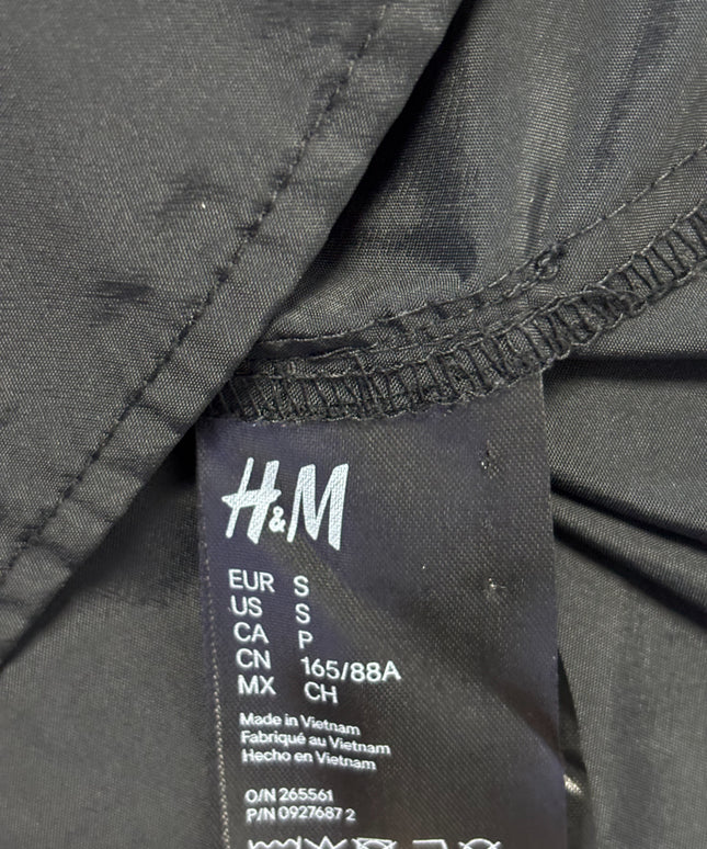 H&M Black Ruffle Collar Puff Sleeve Blouse