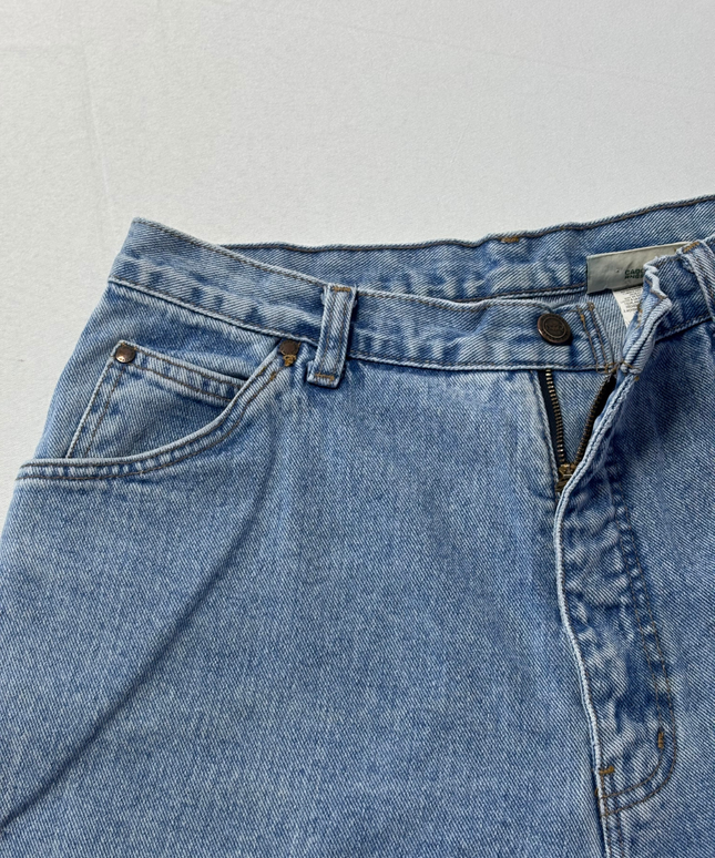 Northern Reflections Vintage High-Waisted Blue Jeans