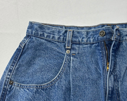 Brittania Blue High-Waisted Tapered Leg Vintage Jeans