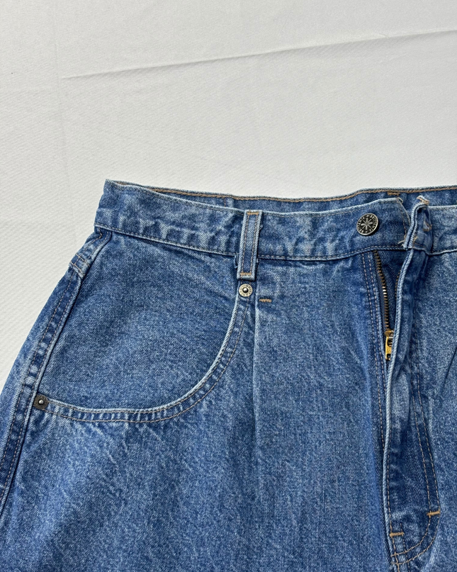 Brittania Blue High-Waisted Tapered Leg Vintage Jeans