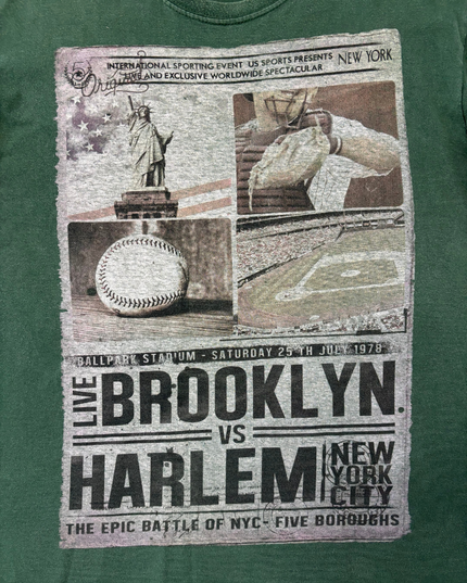 Fruit of the Loom Brooklyn vs Harlem NY City Graphic Green T-Shirt - L