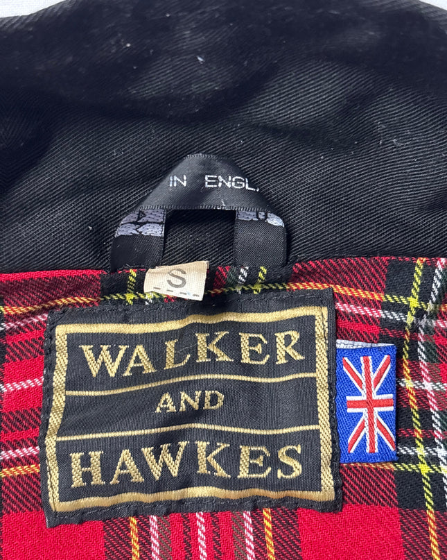 MC-05612-JKT-3PASQ001-brand_tag