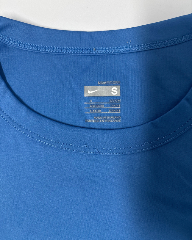 Nike FITDRY Blue & White Performance Training T-Shirt - M