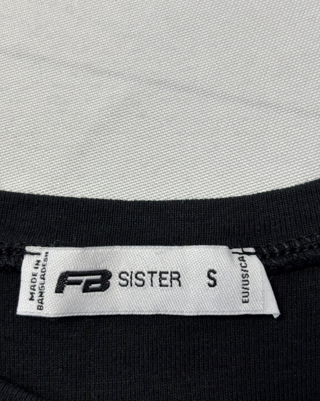 FB SISTER Black Star Graphic Crop Top