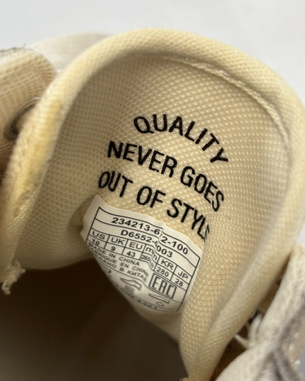 Levi's Cream Canvas Sneakers