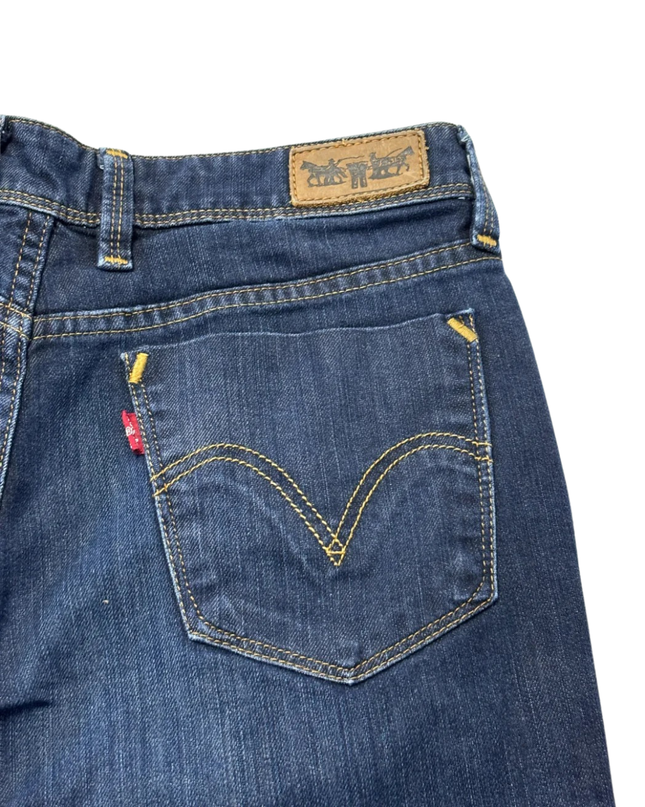 Levi's 627 Dark Blue Straight Fit Denim Jeans