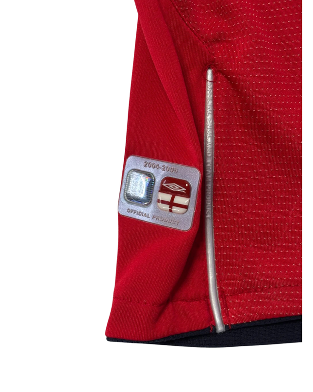 England Away 2004-2005 Umbro Red Football Jersey