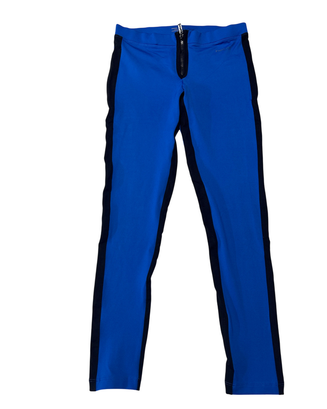 MC-10236-1479-FKV-013-front