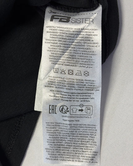 FB SISTER Black Star Graphic Crop Top