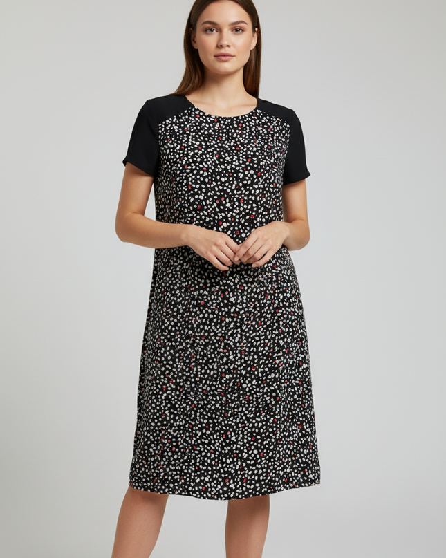 W Black/White/Red Patterned Short Sleeve Shift Dress