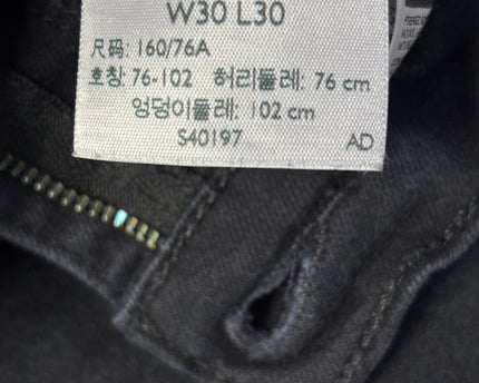 Levi's 724 High Rise Straight Leg Black Jeans