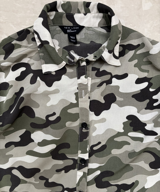 New Look Camouflage Cropped Button-Down Top - XS