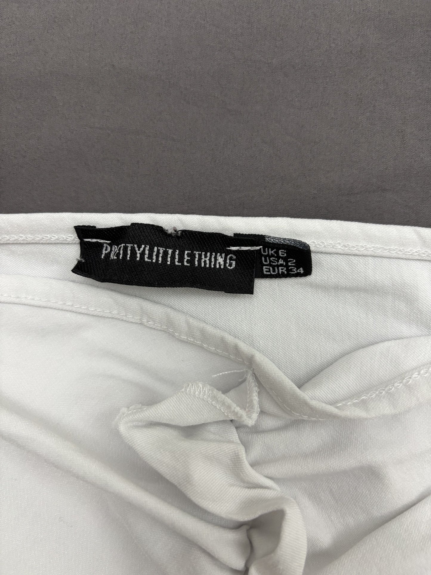 Pretty Little Thing White Ruched Front Long Sleeve Crop Top - XS